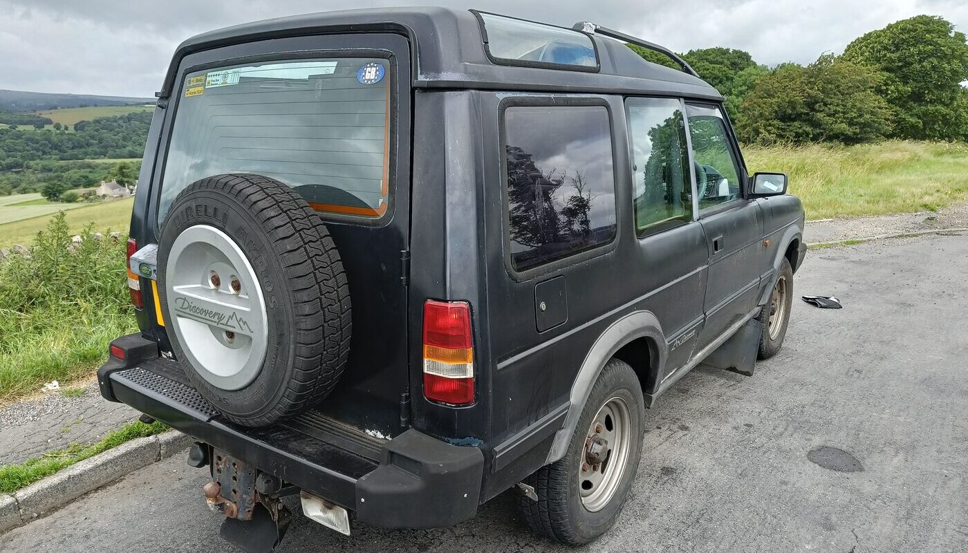 Last Picture of the Land Rover Discovery